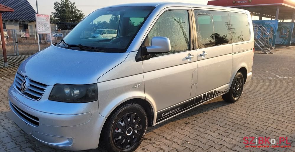2005' Volkswagen Caravelle photo #6
