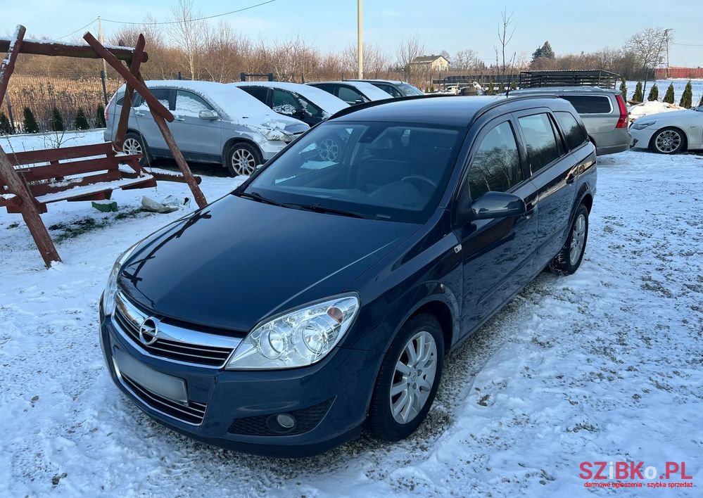 2008' Opel Astra photo #5