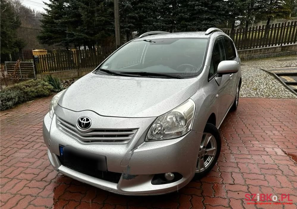 2010' Toyota Verso 1.8 Sol 7Os photo #3