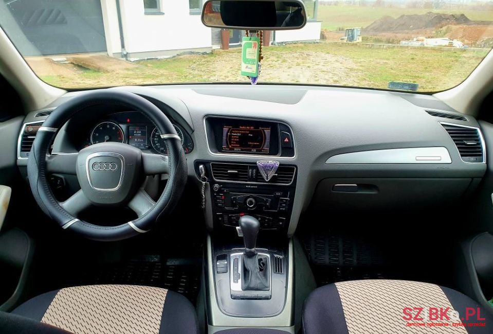 2009' Audi Q5 photo #6