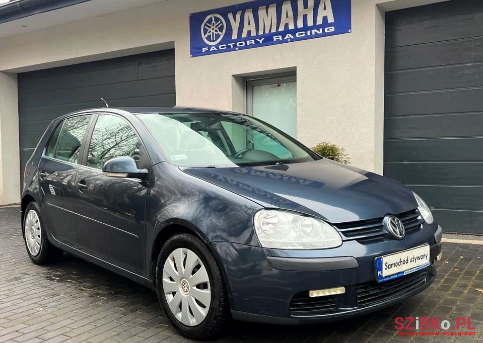 2008' Volkswagen Golf photo #2