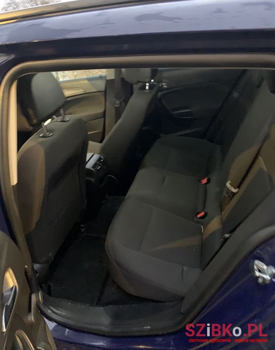 2011' Opel Insignia photo #4