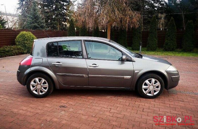 2002' Renault Megane photo #1