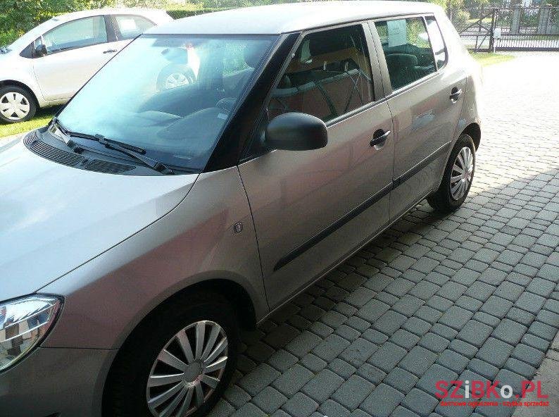 2010' Skoda Fabia photo #1