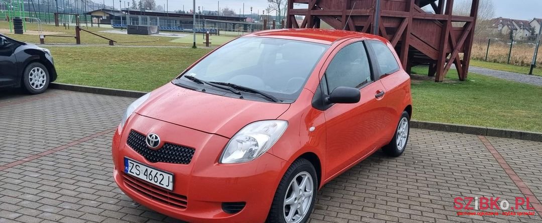 2007' Toyota Yaris photo #1