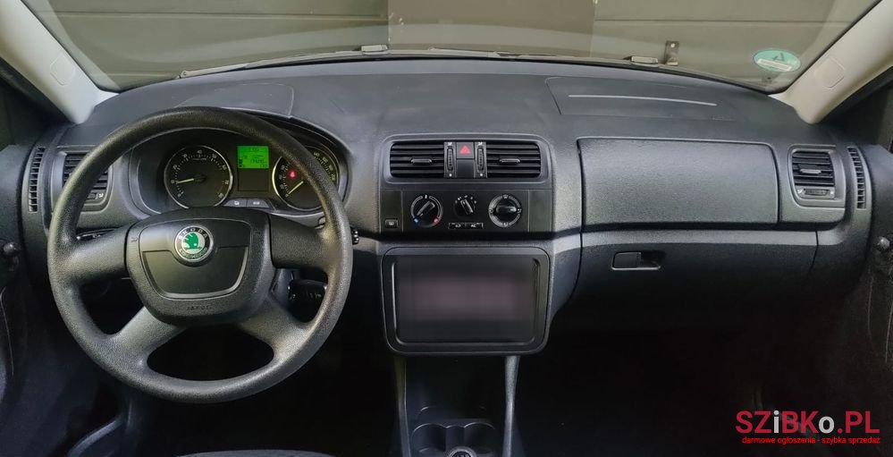 2012' Skoda Fabia 1.2 Htp photo #6