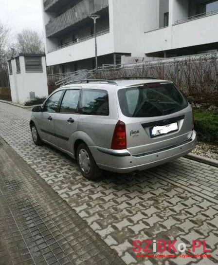 2002' Ford Focus photo #1