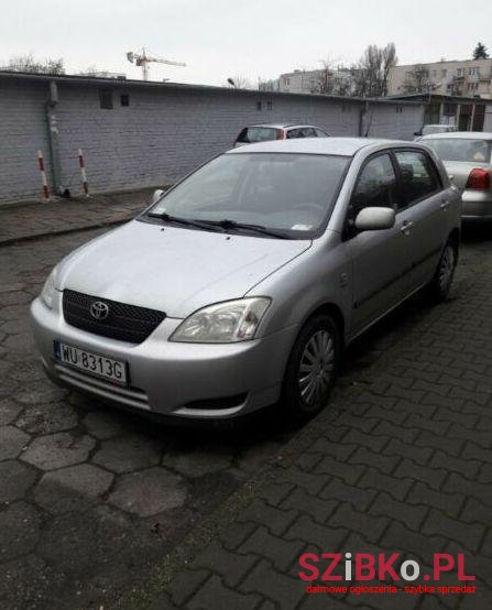 2004' Toyota Corolla photo #1