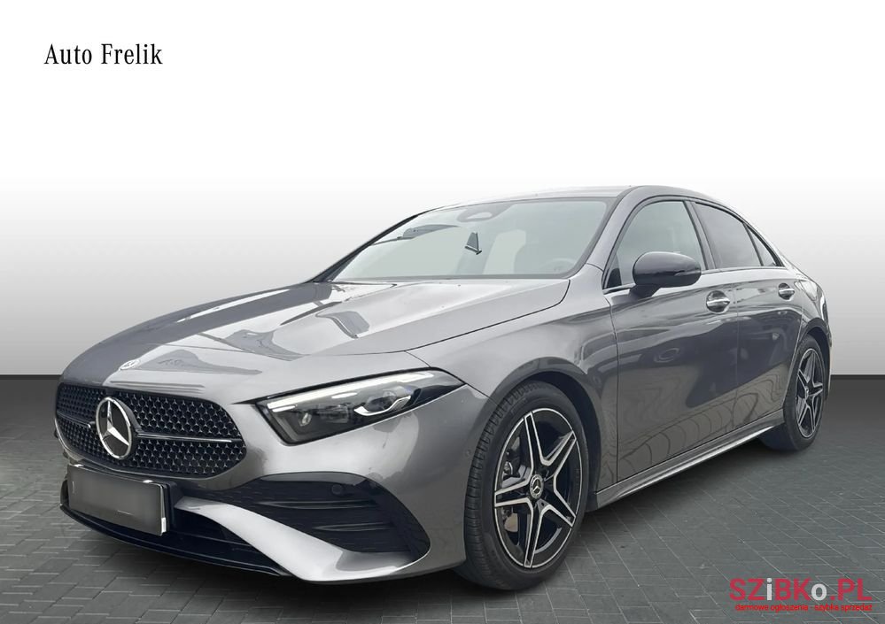 2024' Mercedes-Benz A-Class 200 Amg Line photo #1