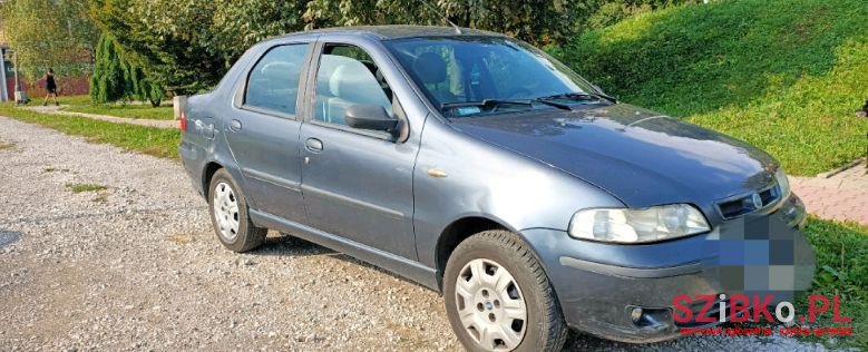 2005' Fiat Albea photo #1