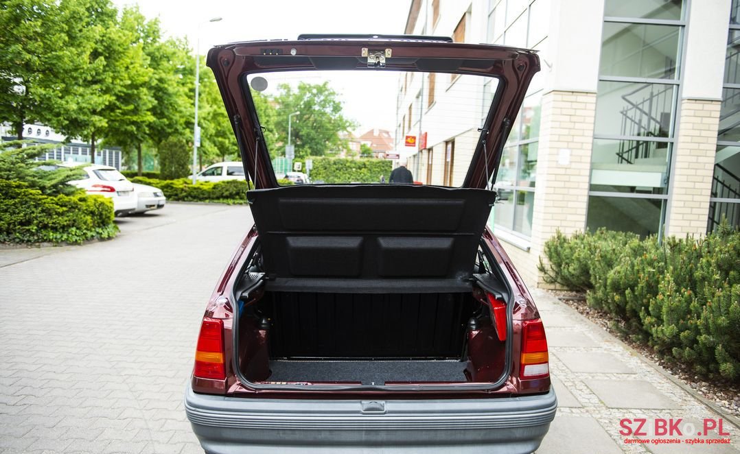 1991' Opel Kadett photo #6