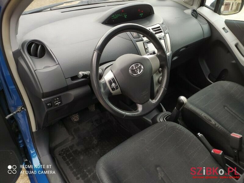 2007' Toyota Yaris photo #5