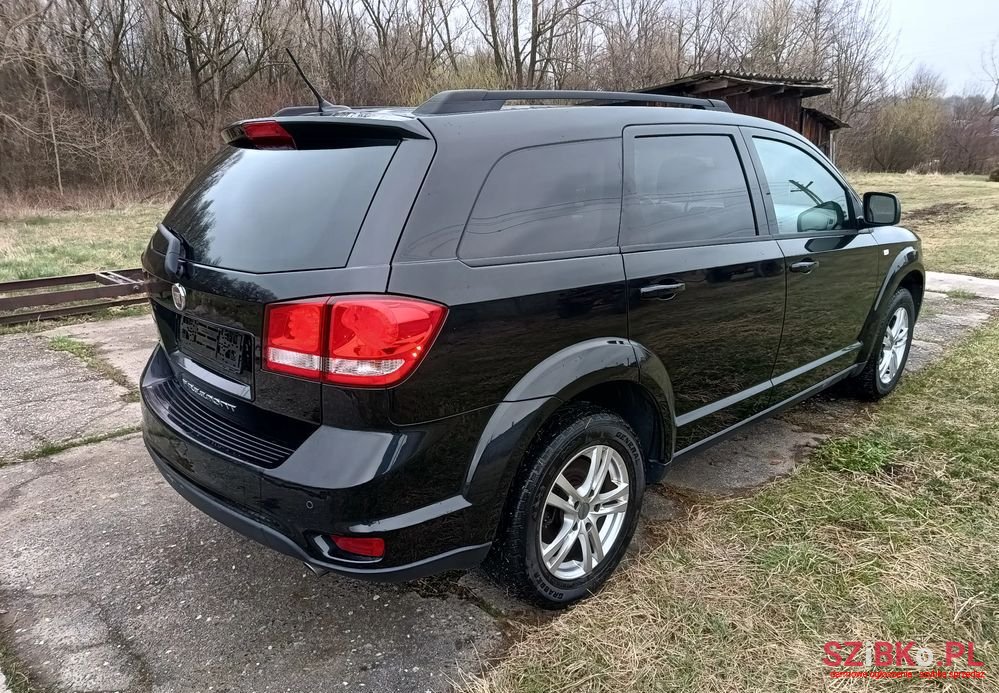 2015' Fiat Freemont photo #5