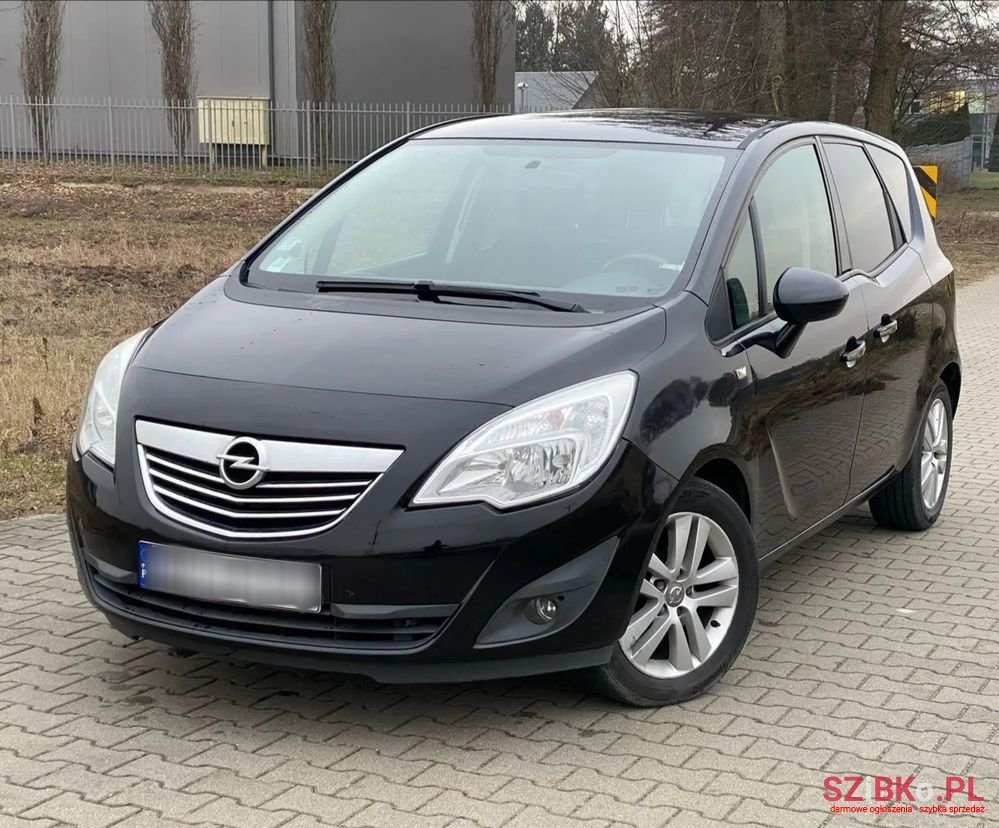2011' Opel Meriva 1.7 Cdti Cosmo photo #1