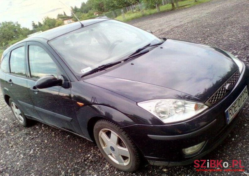 2004' Ford Focus photo #1