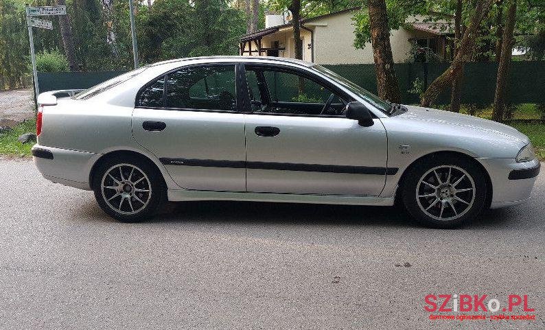 2000' Mitsubishi Carisma photo #1