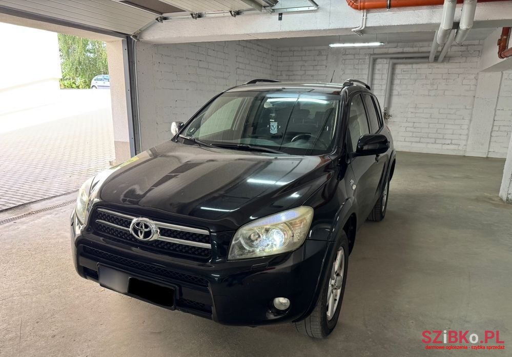 2006' Toyota RAV4 photo #4