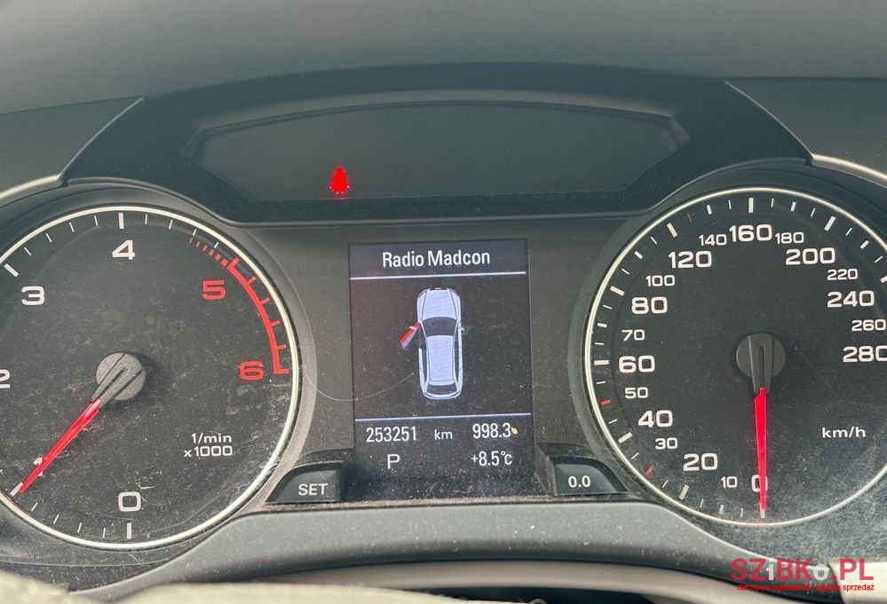 2008' Audi A4 2.0 Tdi Multitronic photo #6