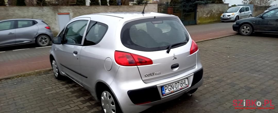 2006' Mitsubishi Colt photo #4