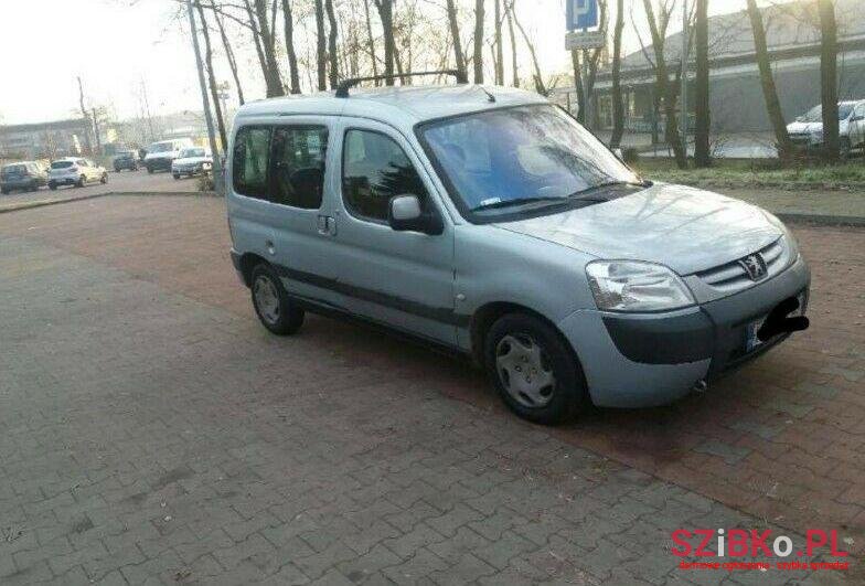 2004' Peugeot Partner photo #1