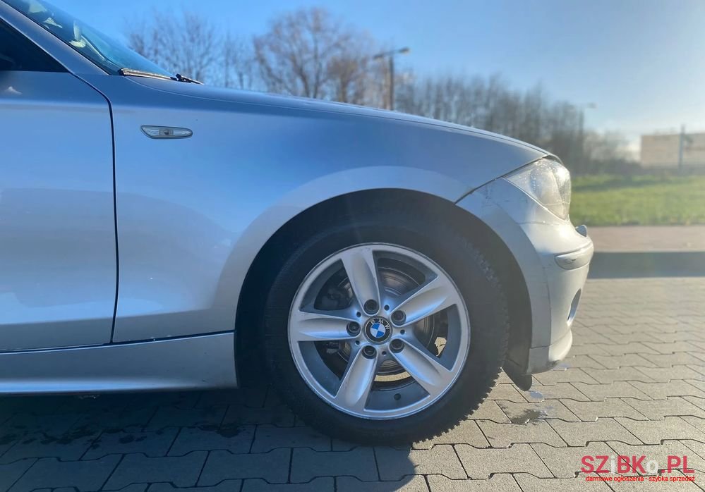 2005' BMW 1 Series 118D photo #4