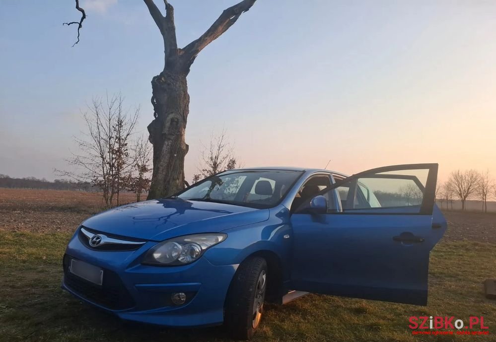 2010' Hyundai i30 photo #1