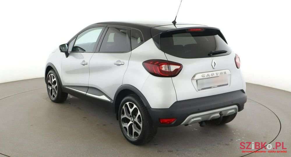2017' Renault Captur photo #3