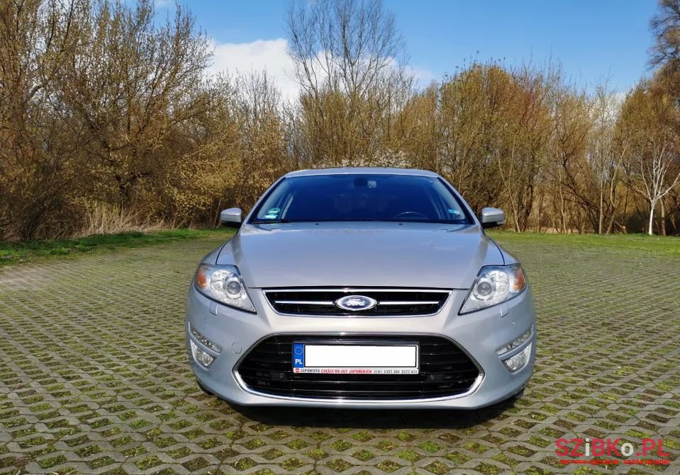 2013' Ford Mondeo photo #2