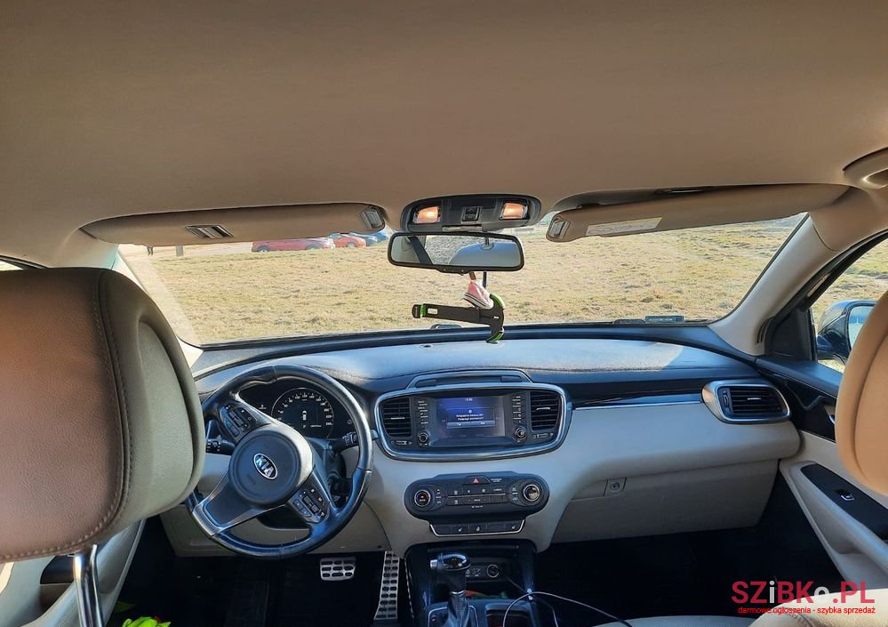 2015' Kia Sorento 2.0 Crdi M photo #5