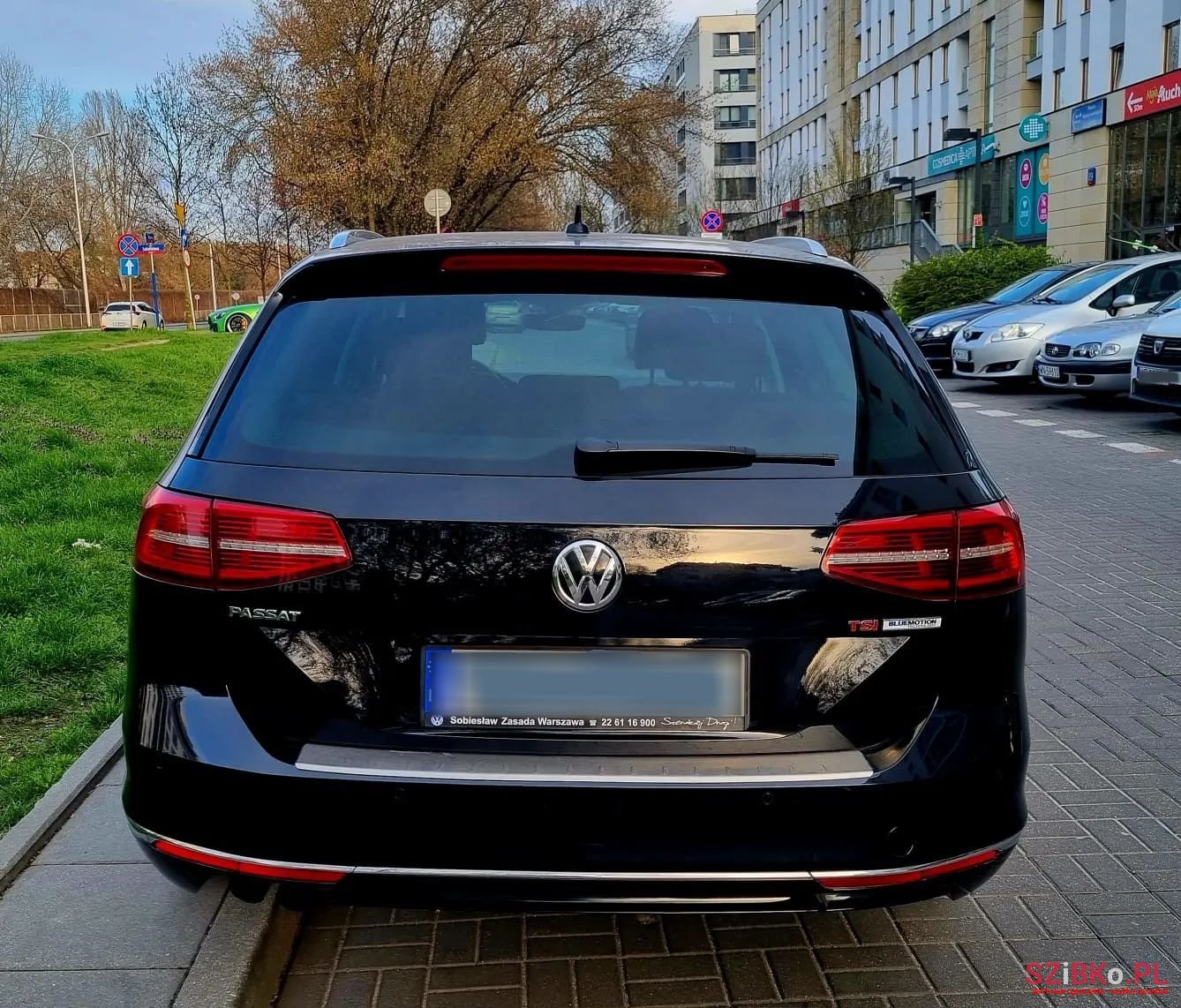 2016' Volkswagen Passat photo #4