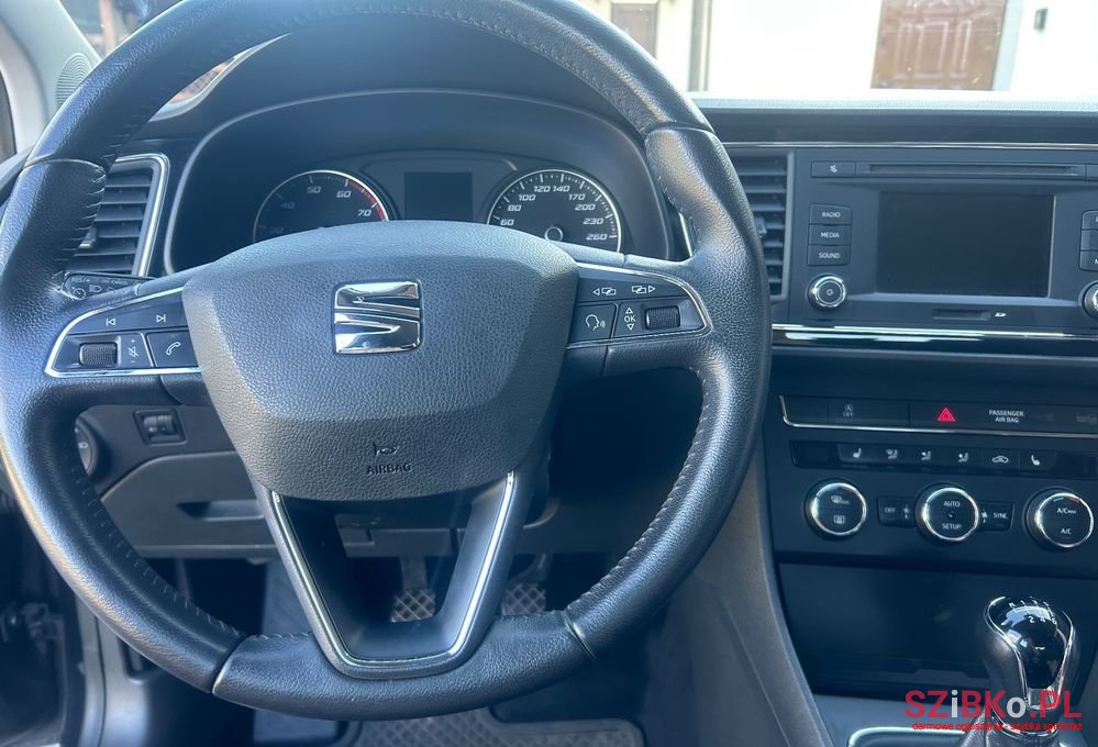 2012' SEAT Leon photo #6