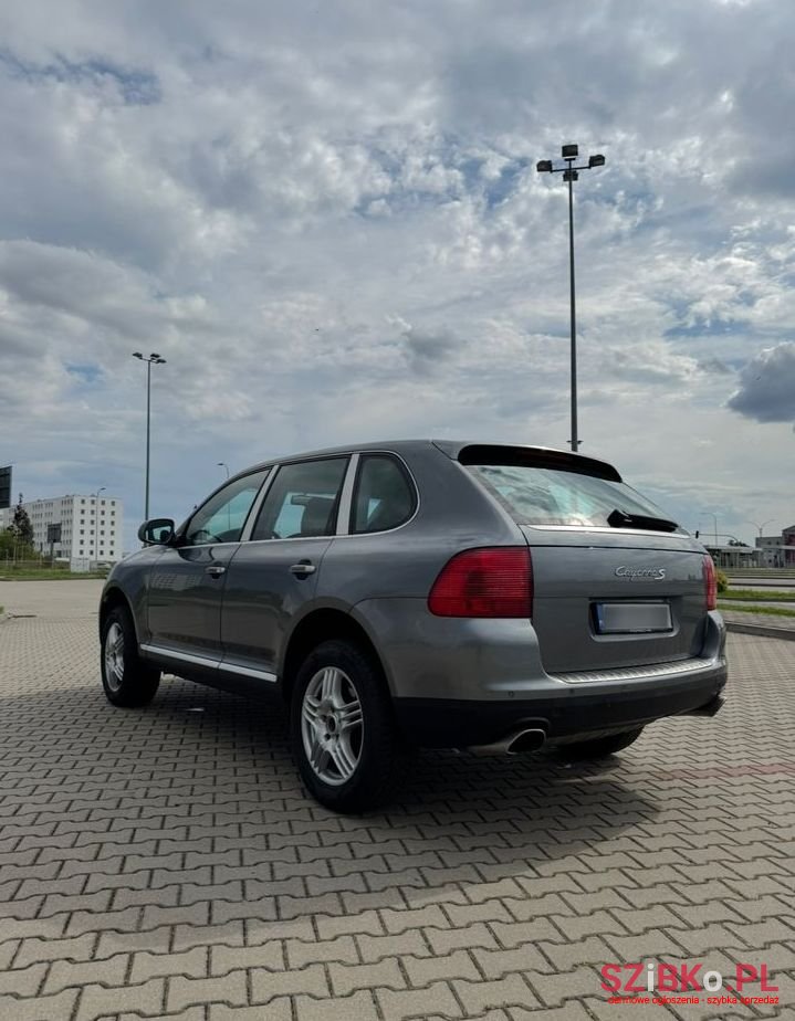 2003' Porsche Cayenne photo #6