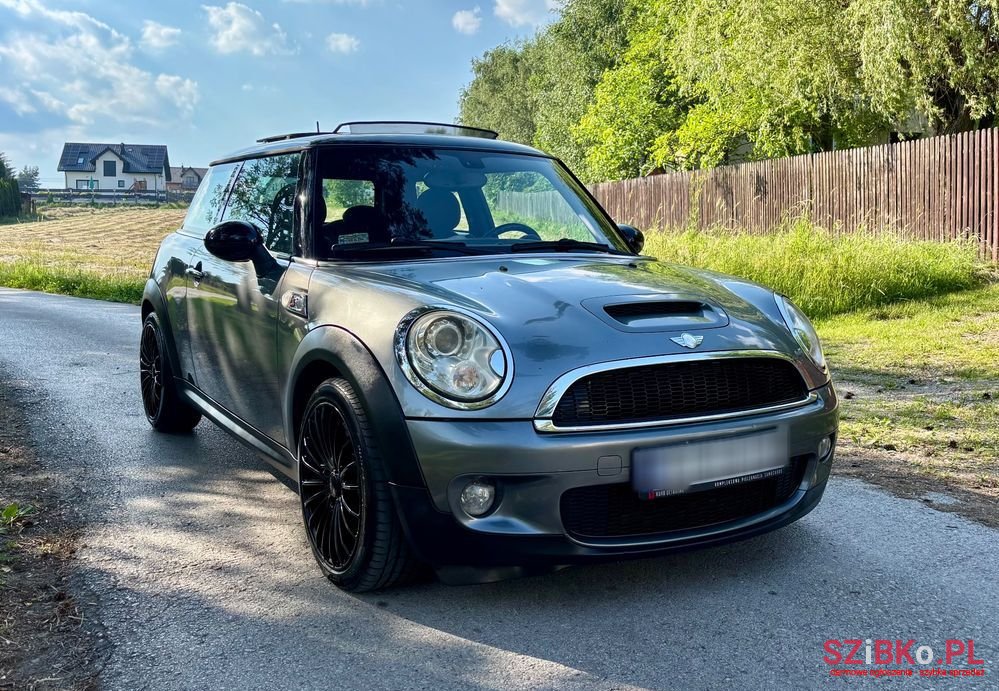 2007' MINI Cooper S Standard photo #4