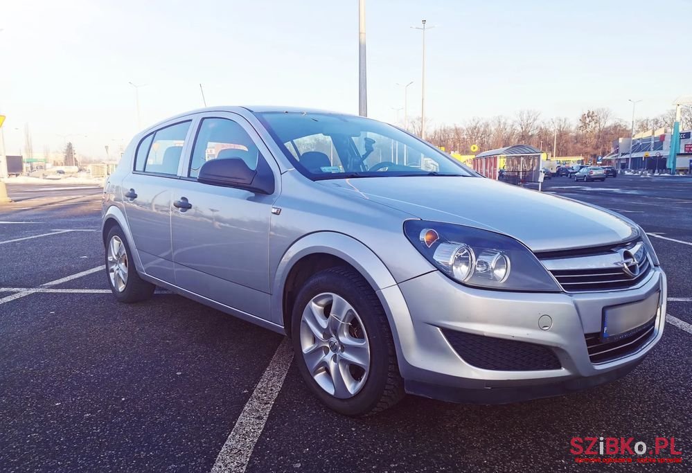 2010' Opel Astra 1.4 Essentia photo #4
