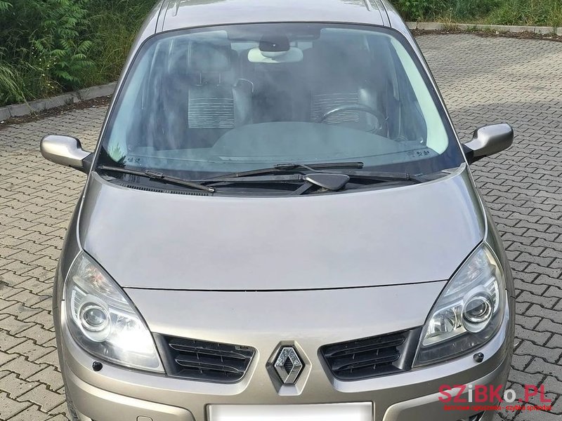 2008' Renault Scenic photo #2