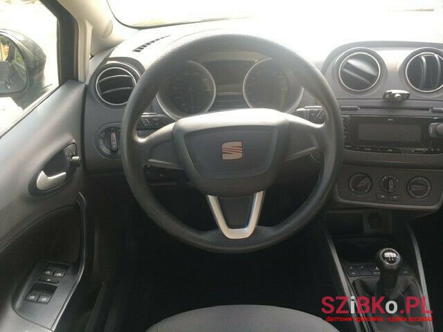 2010' SEAT Ibiza photo #5