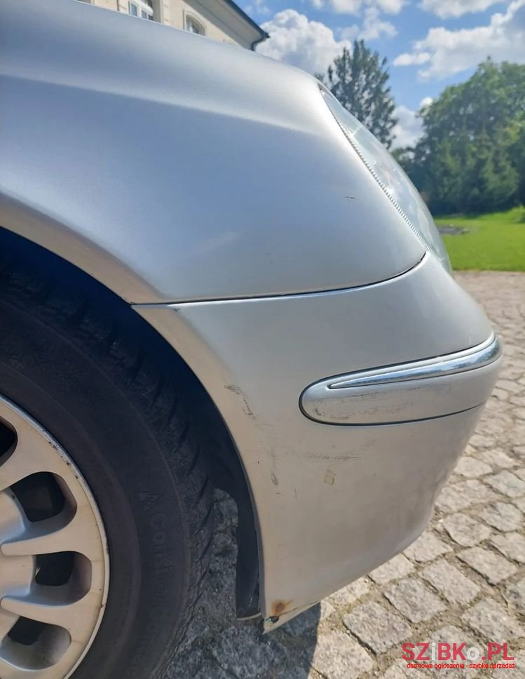 2002' Mercedes-Benz E-Class photo #3