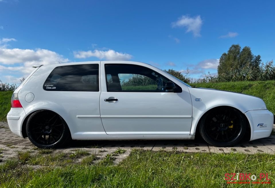 1998' Volkswagen Golf photo #2