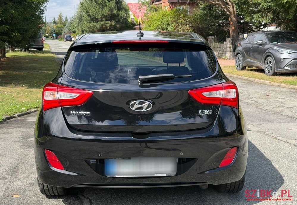 2015' Hyundai i30 1.6 Gdi Premium photo #5