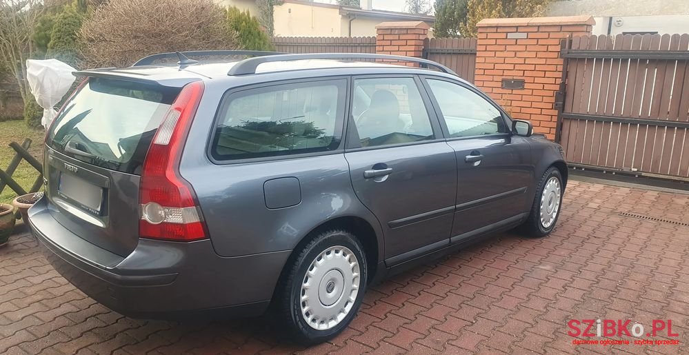 2004' Volvo V50 2.4I Kinetic photo #5