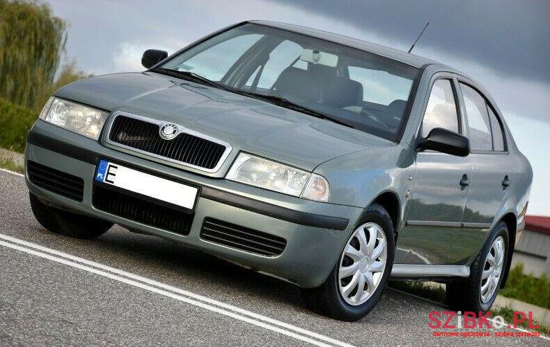 2002' Skoda Octavia photo #1