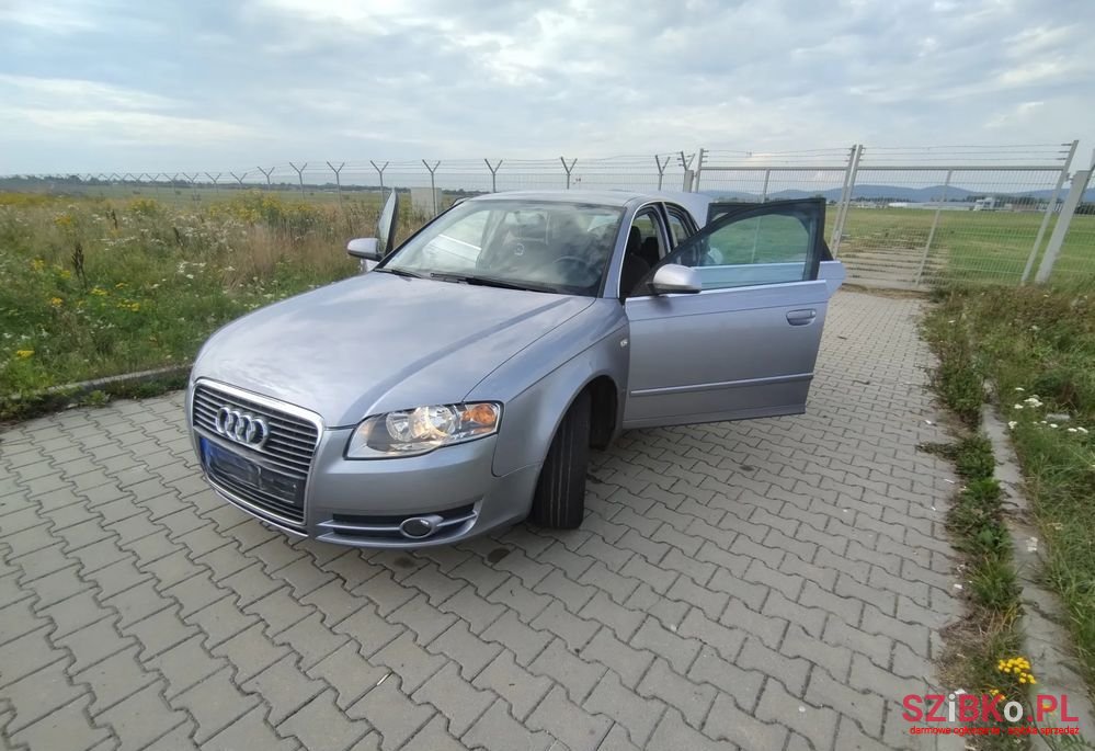 2006' Audi A4 Avant 1.6 photo #1