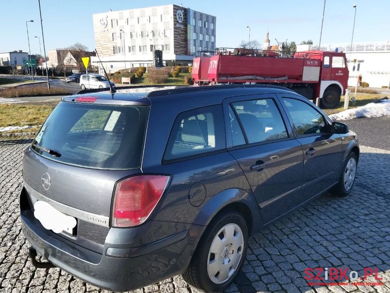 2006' Opel Astra photo #2