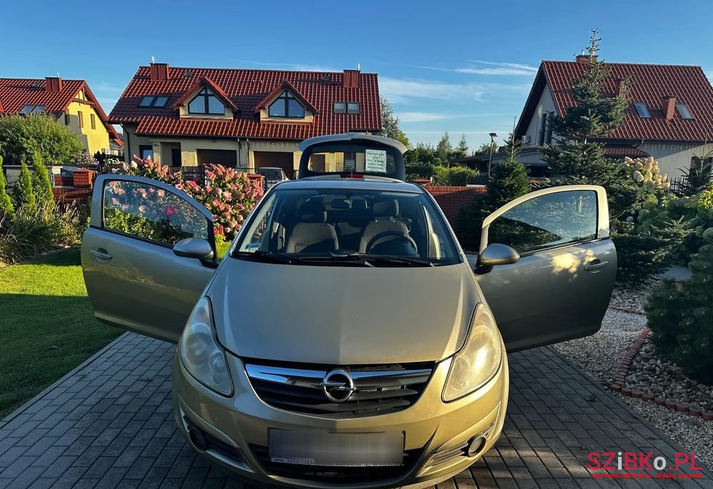 2008' Opel Corsa 1.4 16V photo #3
