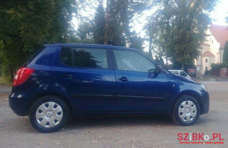 2008' Skoda Fabia photo #1
