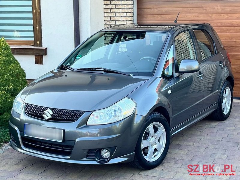 2010' Suzuki SX4 1.6 Premium photo #1