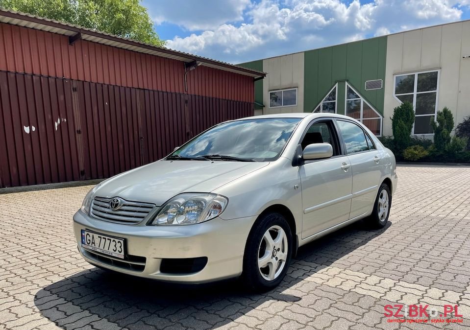 2005' Toyota Corolla photo #1