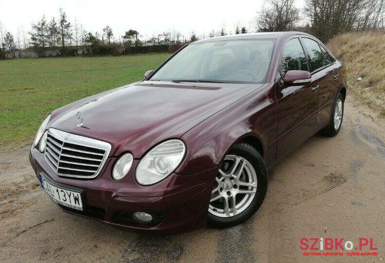 2007' Mercedes-Benz Klasa E photo #1