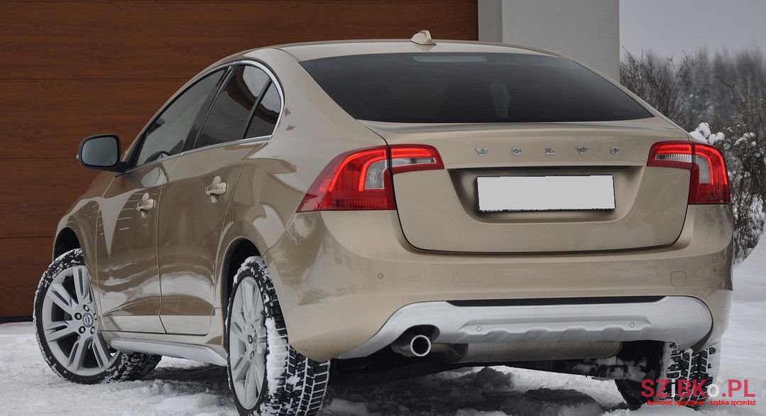 2011' Volvo S60 photo #3