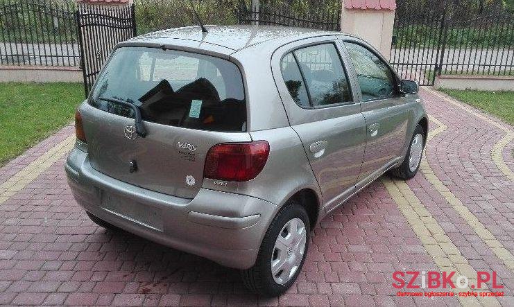 2004' Toyota Yaris photo #1